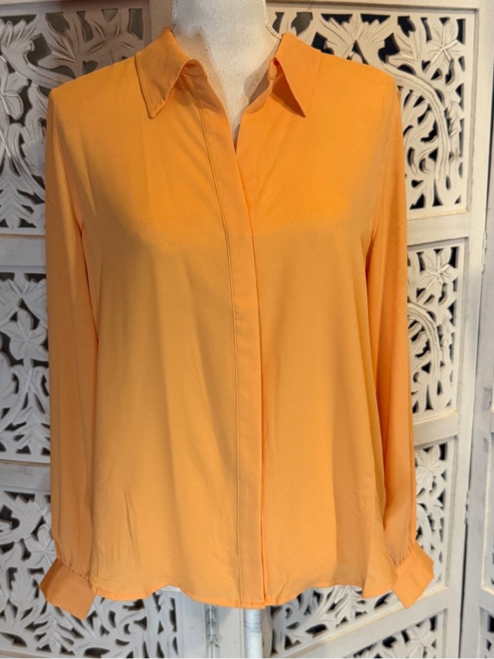 NWT White House Black Market Peach Button-Front Long-Sleeve Shirt Sz S